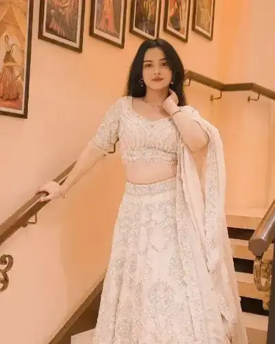 Escort Mungeli