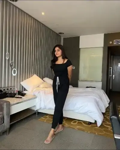 Call Girls Service in Mungeli